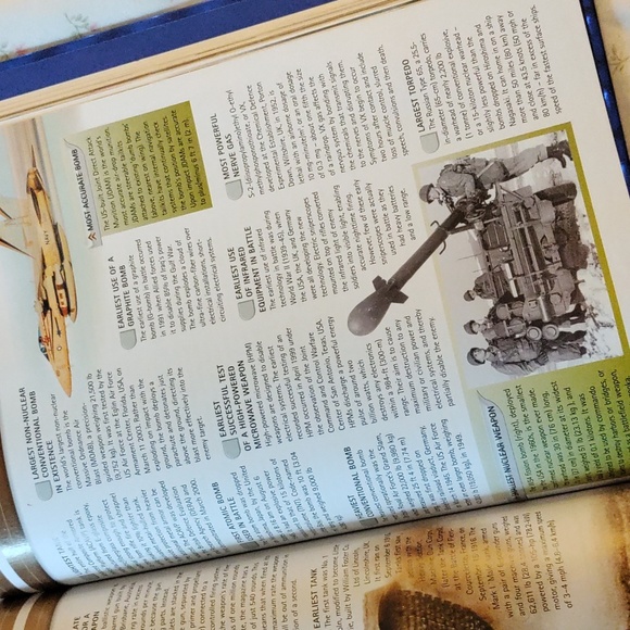 Guinness Book of World Records 2004 - Picture 8 of 8